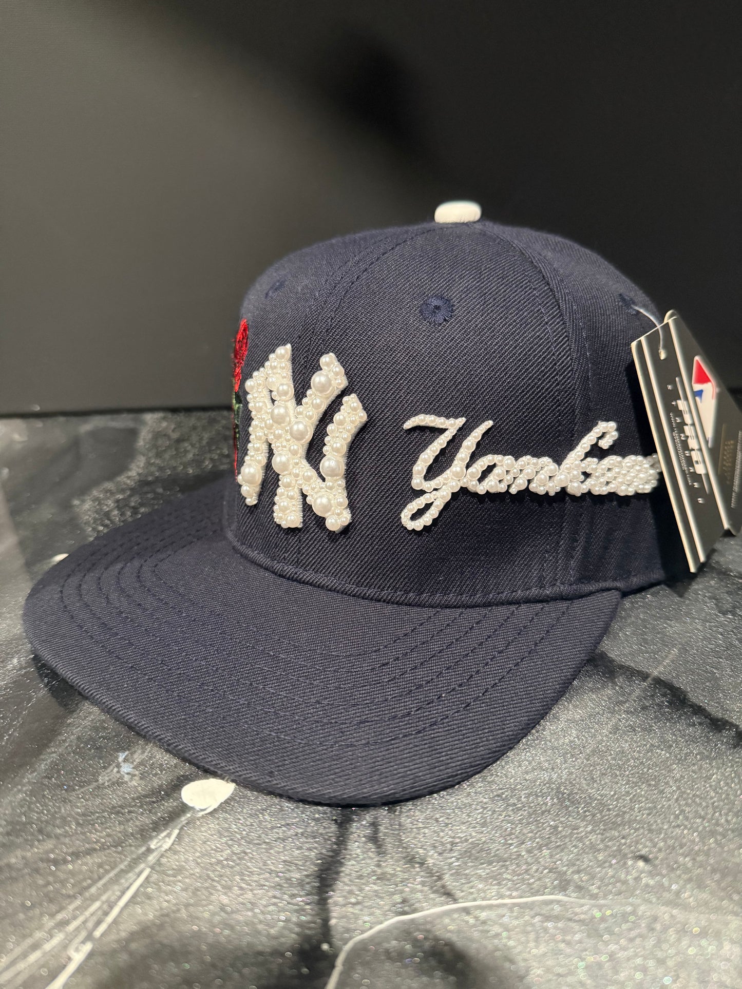 New York Script Pearl Hat